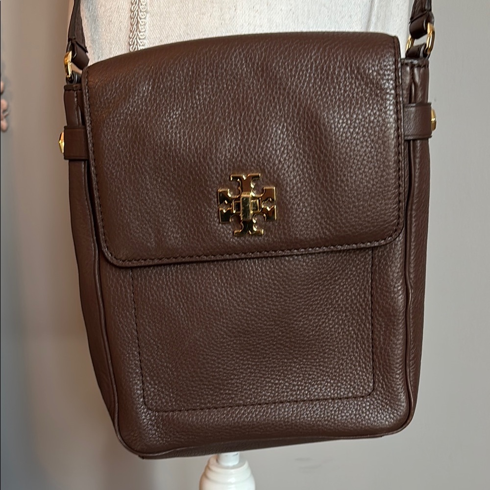 PRICE REDUCTION Tory Burch Leather Crossbody Bag
